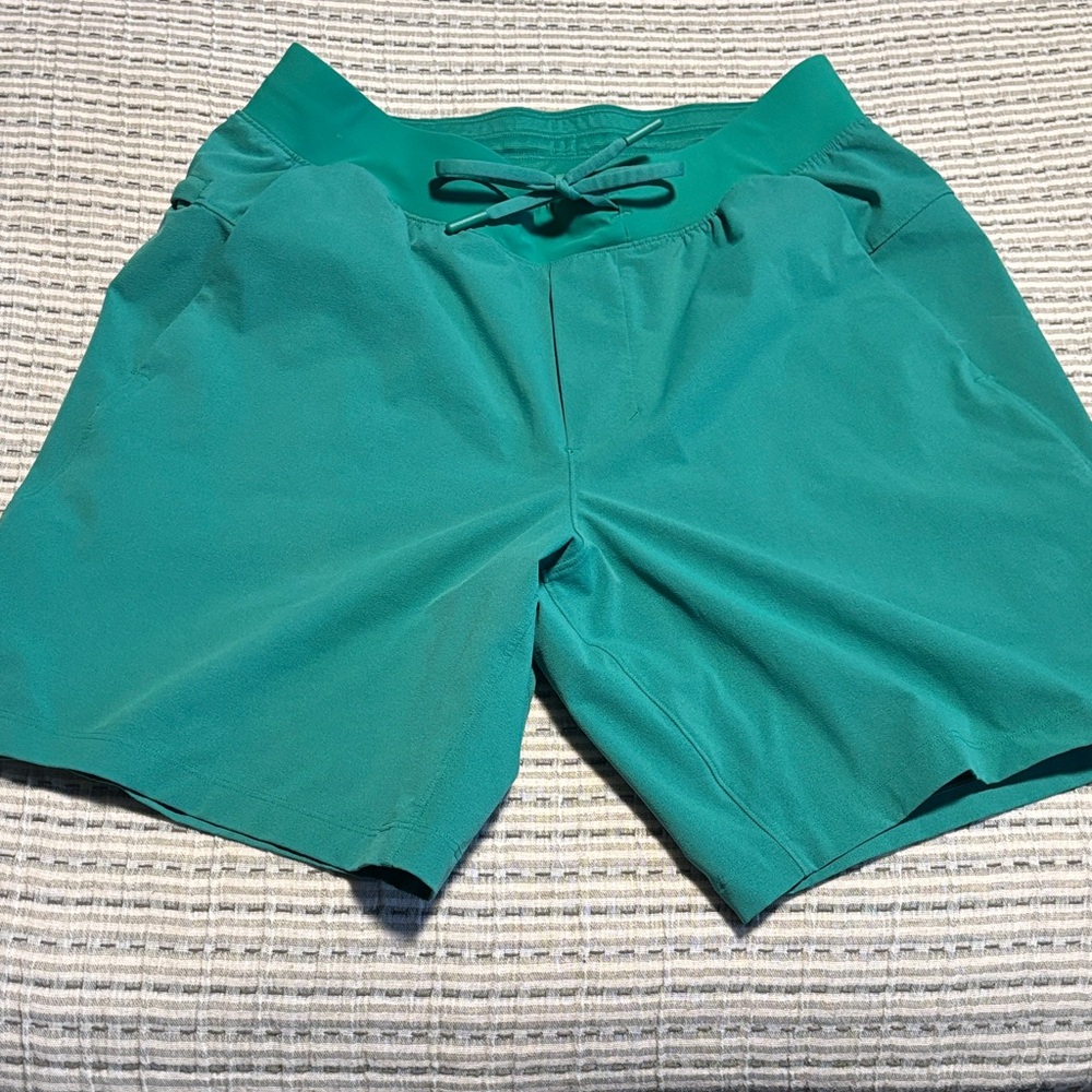 Lululemon license to train linerless short - 7”